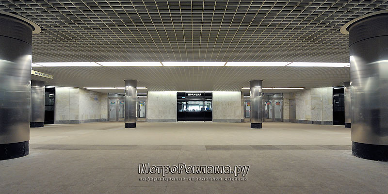 Станция "Пятницкое шоссе". Южный подземный вестибюль, Просторный кассовый зал для комфортного обслуживания значительных пассажиропотоков.