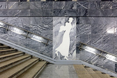 На боковых лестничного схода герои произведений Ф.М.Достоевского.