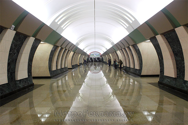 Станция "Марьина Роща"  Станционный зал.